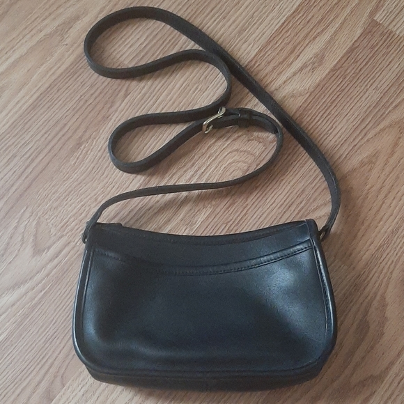 Coach Handbags - 🚫SOLD🚫 Vintage Coach Wendie Crossbody